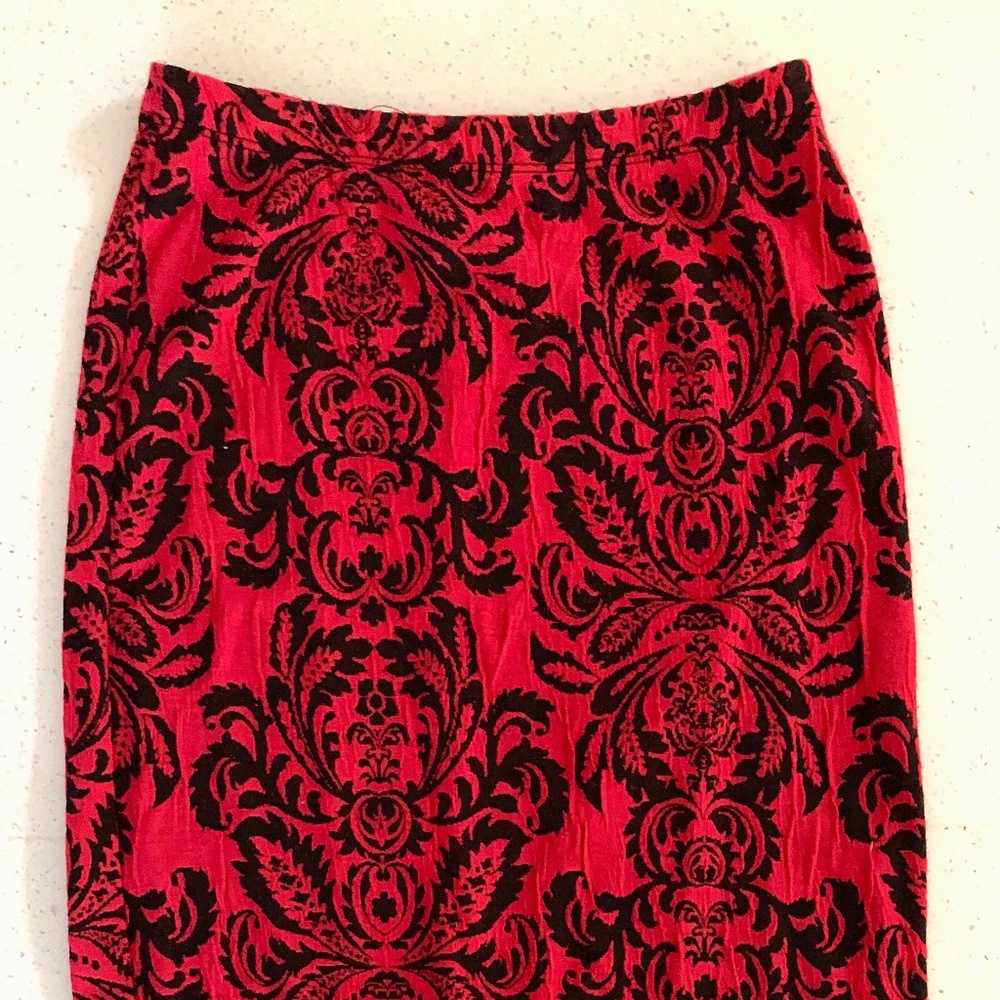 "Bobeau" red and black paisley long skirt